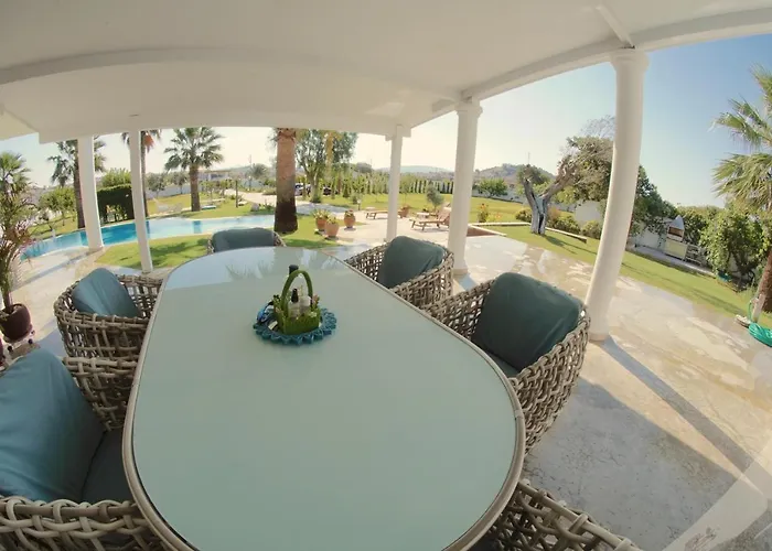 Alashato Вилла Алачати